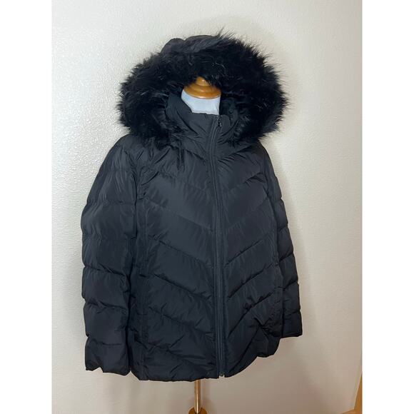Lands' End Max 600 Down Puffer Jacket in black removable faux-fur hood 2X PLUS - Picture 2 of 9